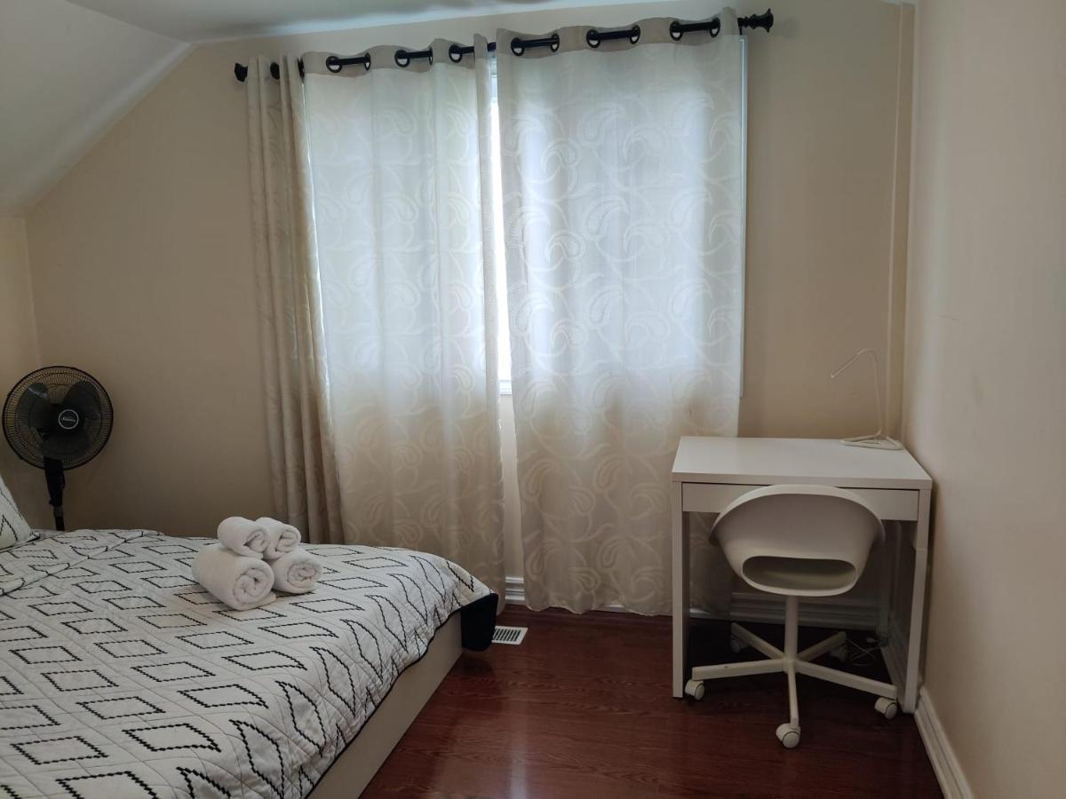 Spacious Mbr Near Kennedy Subway & Go 多伦多 外观 照片