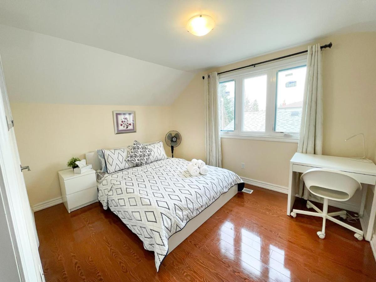 Spacious Mbr Near Kennedy Subway & Go 多伦多 外观 照片
