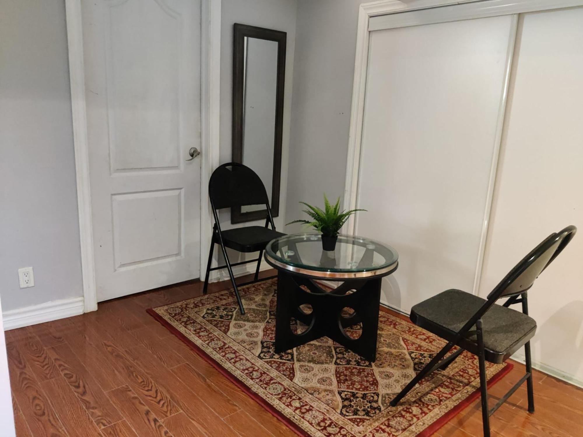 Spacious Mbr Near Kennedy Subway & Go 多伦多 外观 照片