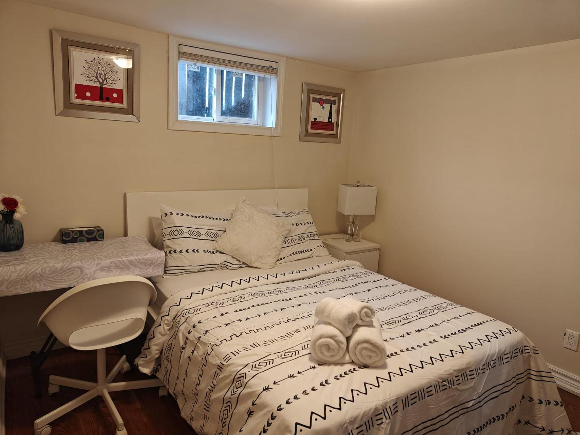 Spacious Mbr Near Kennedy Subway & Go 多伦多 外观 照片