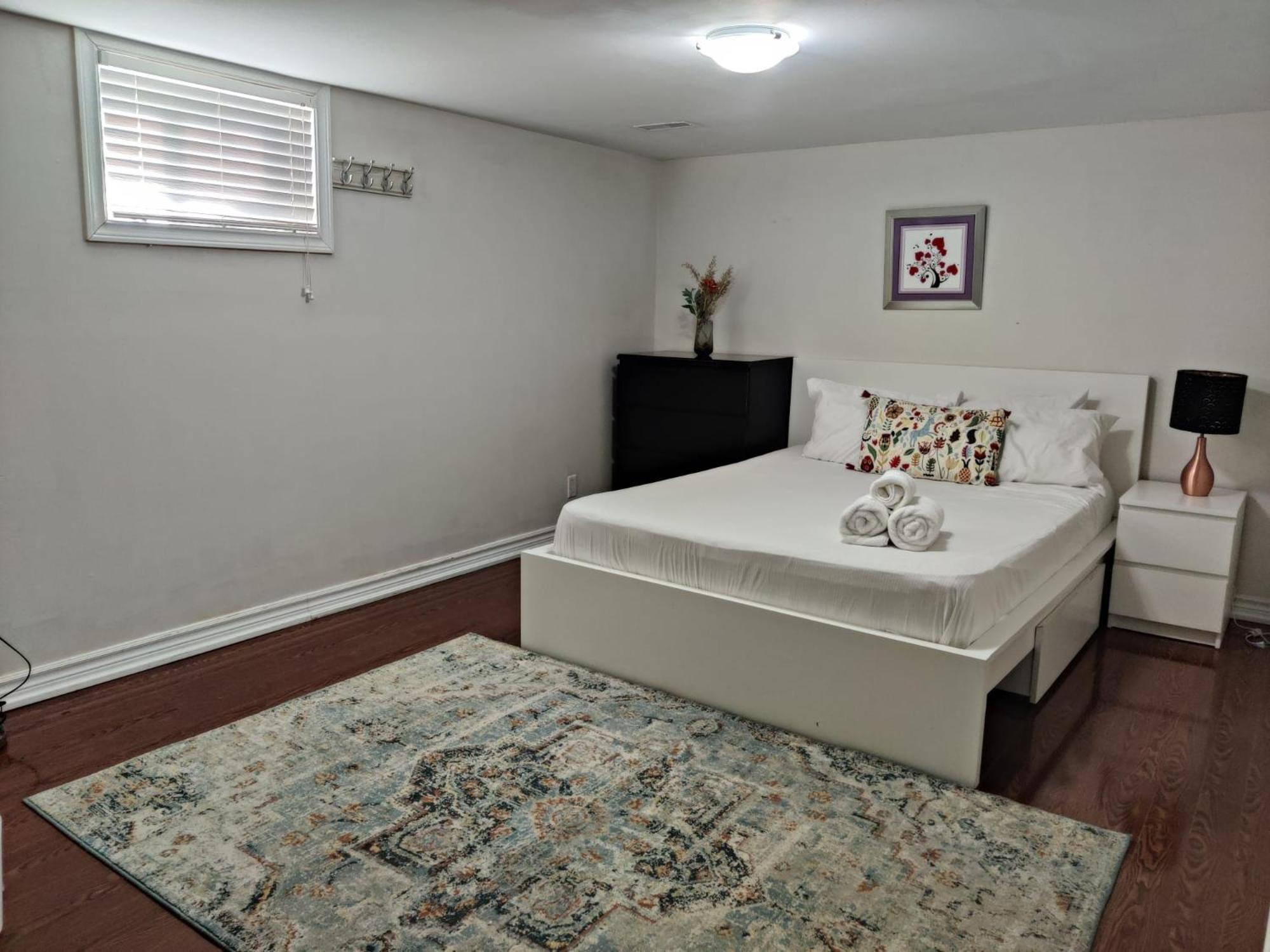 Spacious Mbr Near Kennedy Subway & Go 多伦多 外观 照片