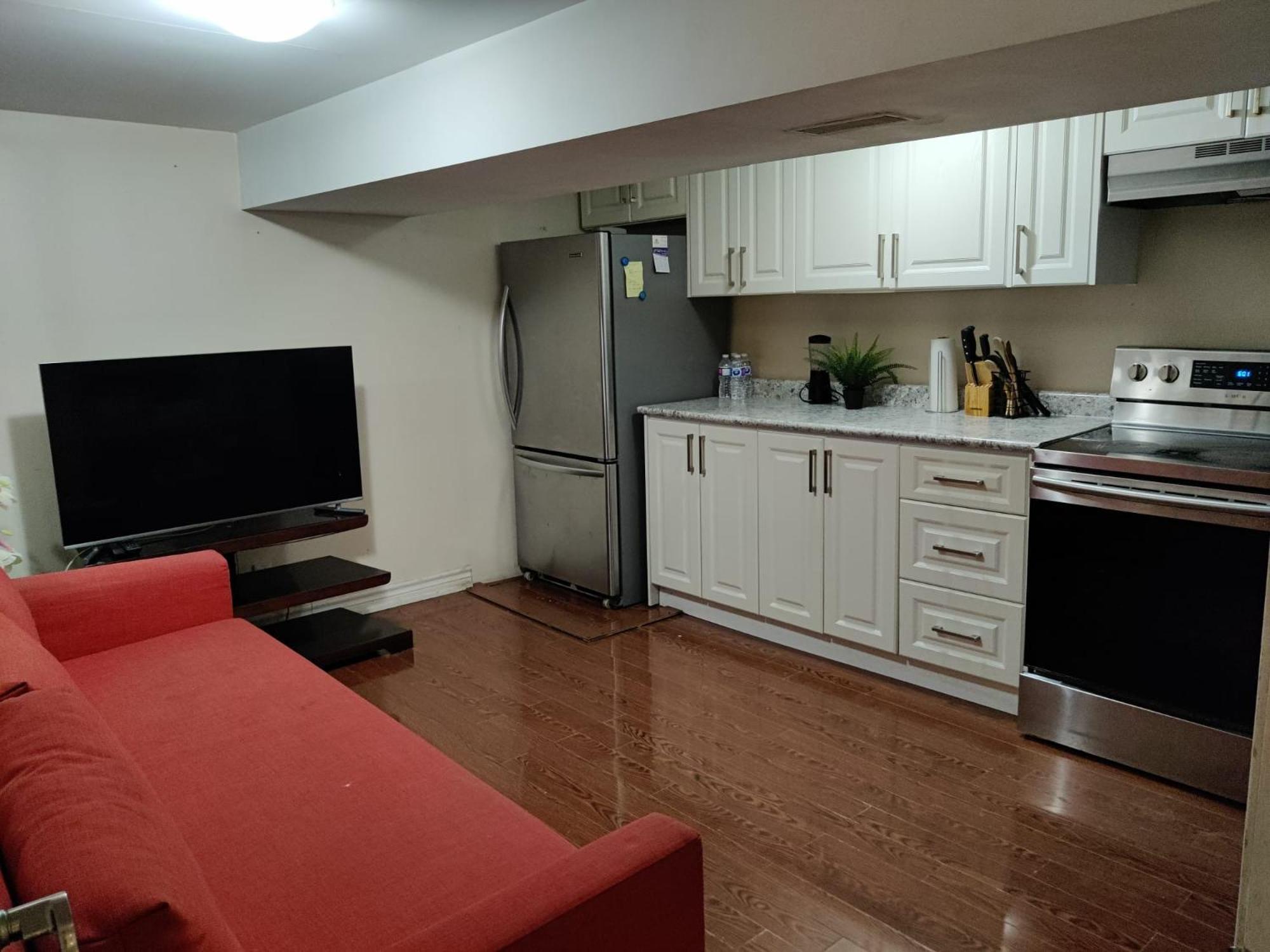 Spacious Mbr Near Kennedy Subway & Go 多伦多 外观 照片