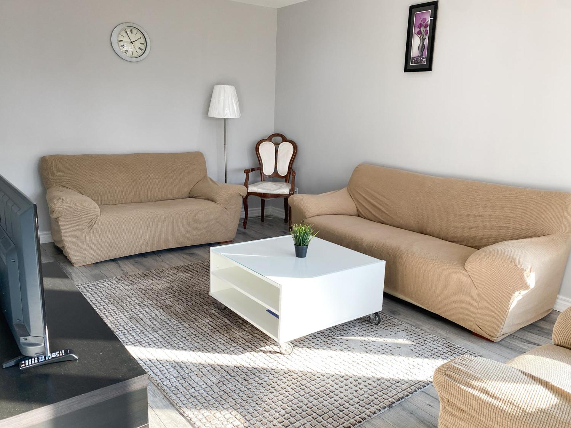Spacious Mbr Near Kennedy Subway & Go 多伦多 外观 照片