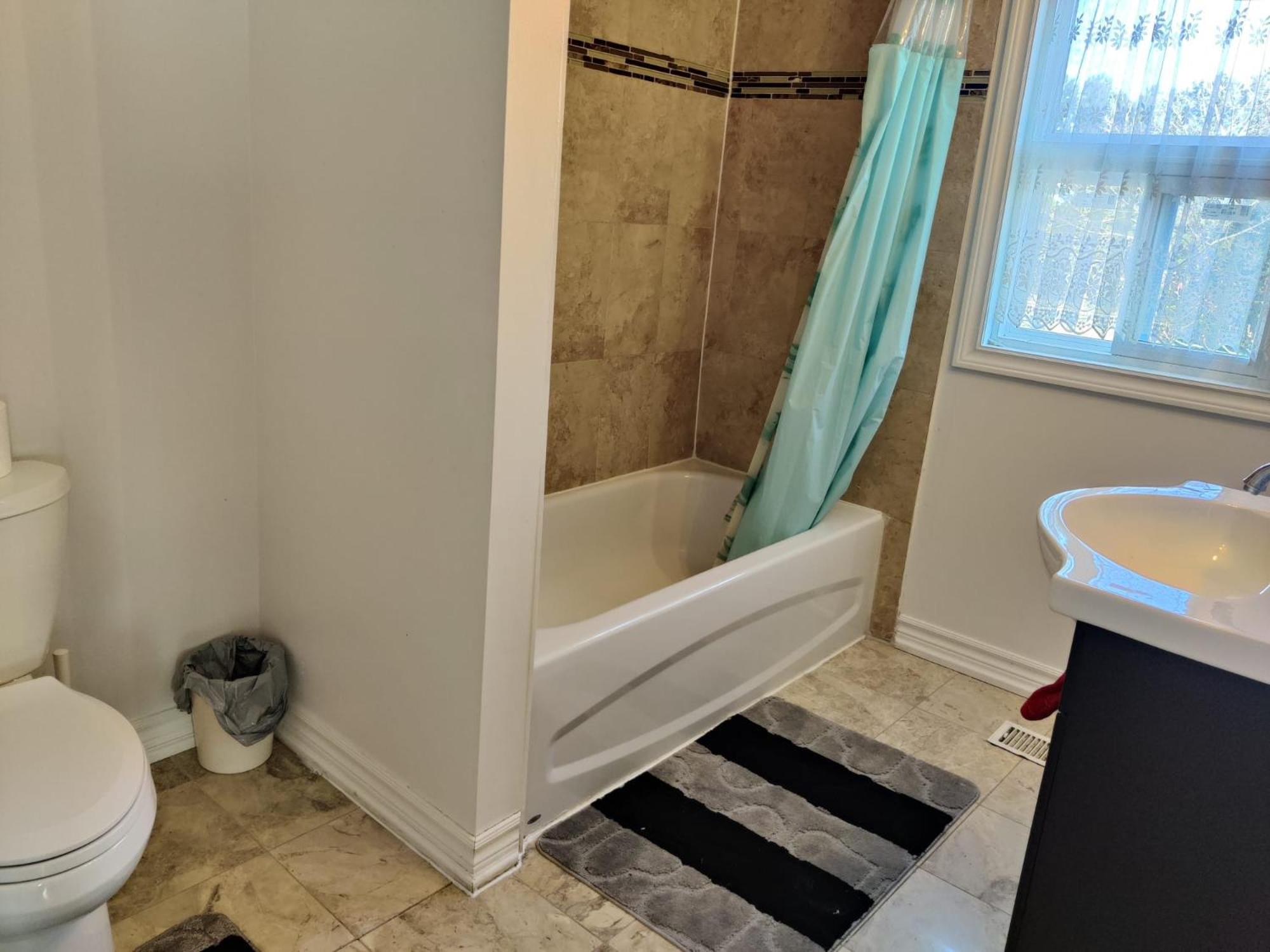 Spacious Mbr Near Kennedy Subway & Go 多伦多 外观 照片